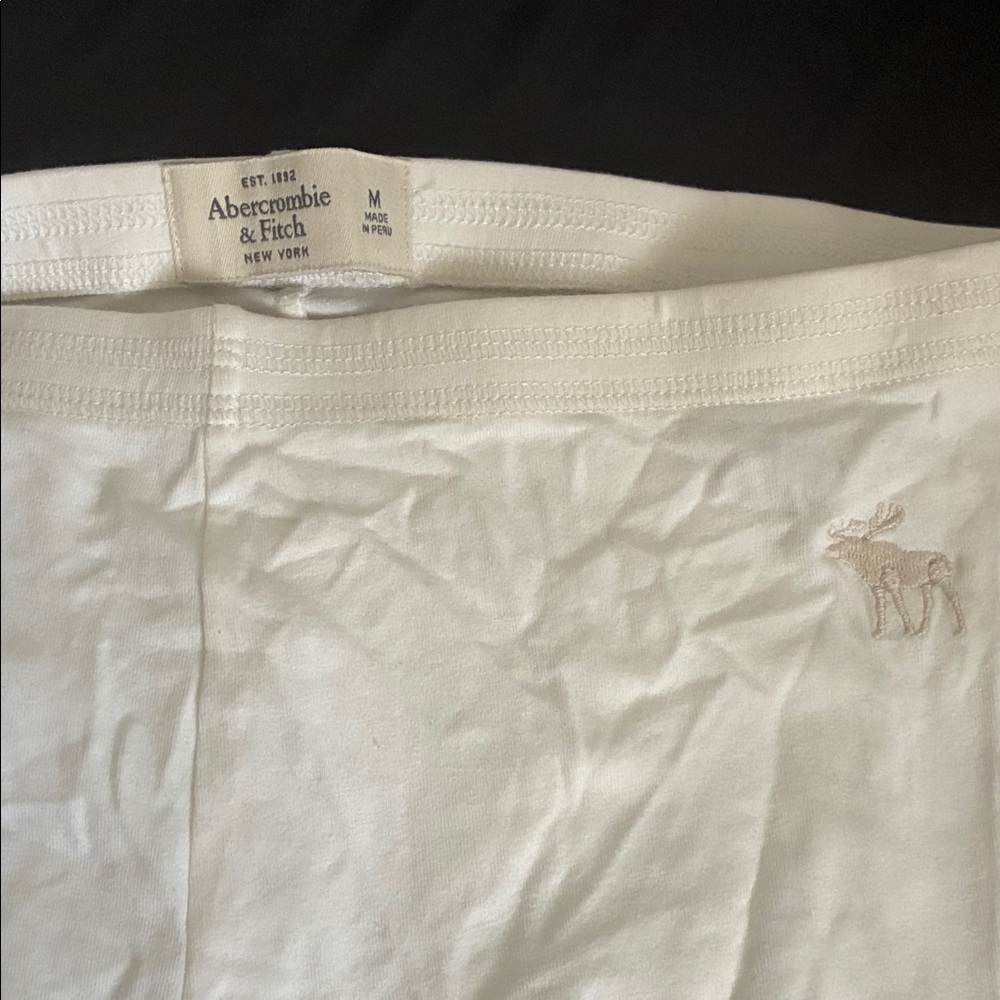 Abercrombie & Fitch white tights/leggings